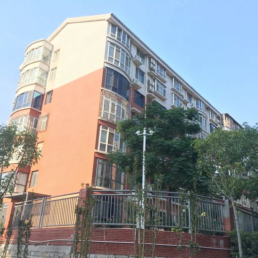 林溪花园住宅4室2厅2卫南朝向2500.00元/月出租