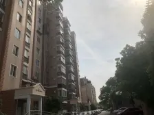 配套完善,中式风格,主卧朝南,采光充足