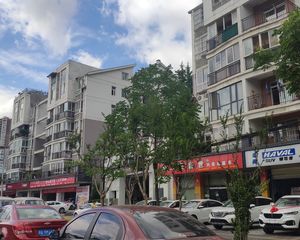 学府美地4室2厅东南