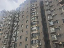 近地铁站,双轨交汇,板式户型,小区环境优美