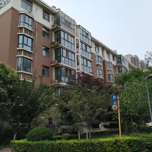 丰庆佳苑3室2厅2卫南朝向2600.00元/月出租