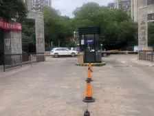 花园小区+半人车分流+电梯中高区+前面无遮挡