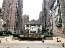 小高层低密度社区居住舒适高绿 化率高户型设计合理