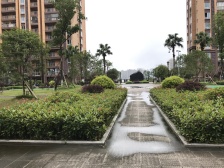 小区环境舒适,安静,适合居家。离公园近,近轻轨