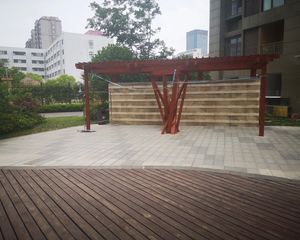 热点小区 小区花园位置 全天景观 地铁口 采光佳