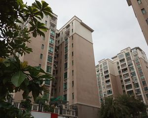 御璟上院1-1-1-135.67m233万