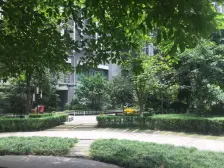 南坪商圈+正规三房+配套齐全+轻轨站家门口