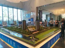 康健城 泸高门口!住家精装修 横厅四房