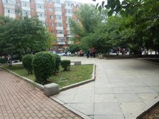 亚麻小区三楼 两室一厅 采光充足 交通便利