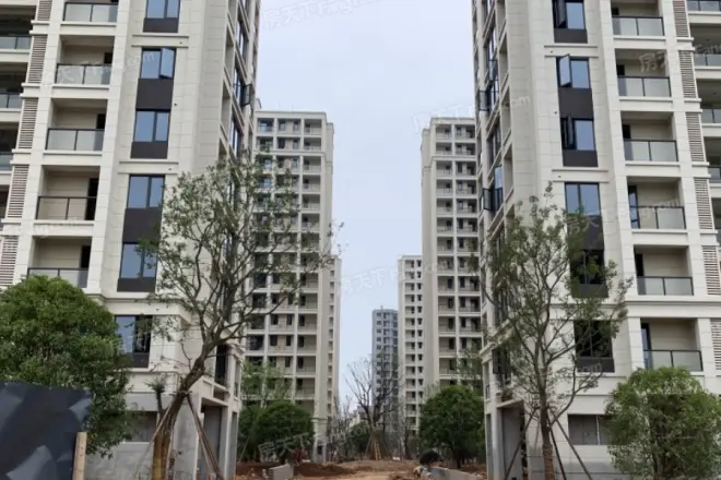 中天公元诚品