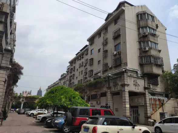 迎春花园