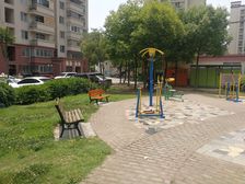 凌桥次新一房电梯高楼层采光很棒满五年
