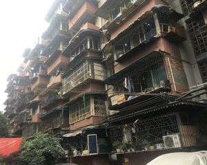 新风路60号院 3室1厅 西南