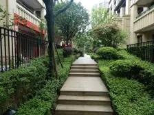 户型方正,采光好楼层好出行方便轻轨5号线湖霞街轻轨