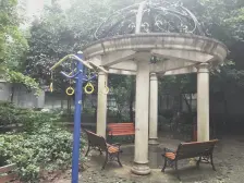 户型方正 精装修 拎包入住 业主诚心出售