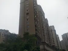 光环轻轨旁 依山郡精装看中庭三房 现代装修保养好