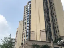 上弯路轻轨站旁 横厅四房 靠山面湖 宜居小区