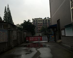 神仙树6号院1室1厅西北
