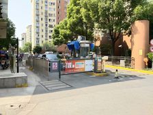 从毛坯到温馨,家的模样在瓷砖与灯光里生长