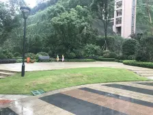 鸿恩寺公园山脚下精装正规3房 户型方正