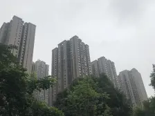 观音桥 保利江上明珠乐园四房138万