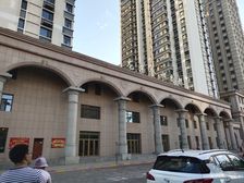 此房满五南北格局三层打通面积大继红小背包