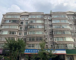 燕开花园 低楼层 户型方正 带地下室 落地窗