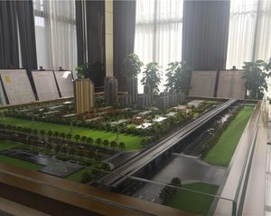 地铁口精装修,户型方正,楼层好采光好,位置佳