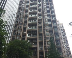 金牛万达C组团2室1厅西