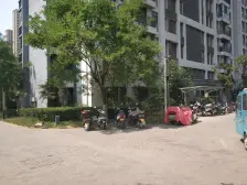 紧挨高新万达广场 正弘汇 通透大四房 采光视野俱佳