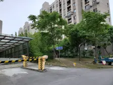 商品房的品质 动迁房的价格 精装带地暖