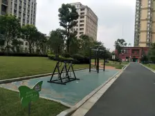 世纪滨江 南北通透,采光好 装修好,环镜优美 周边匹套完善,,出行方便