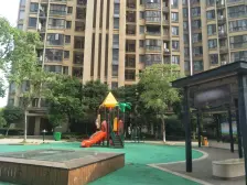 国贸天琴湾 豪装三房 户型通透 全天太阳 品质楼盘 双学校