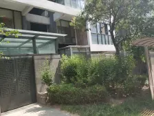 南北通透客厅朝南两卧朝南,大四房户型很好