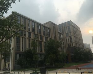 世茂水城1室1厅南