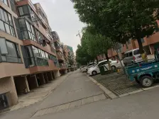 此房屋户型方正,客通阳,中间楼层,采光充足