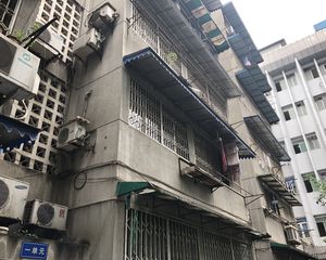 玉林东街13号 3室1厅 南