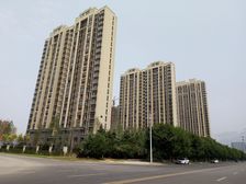 万岳华府麒麟府3室1厅南