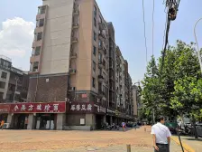 顶层自带阁楼,采光好,满五税费少 业主诚心