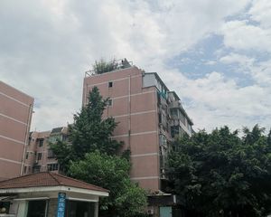 中鹏花园C区5室2厅西