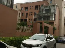 户型方正,中间楼层,采光充足,满二,配套设施齐全