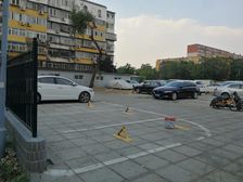 东城低总价正规一居近邻天坛和地铁随时可看