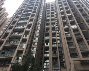 金牛万达C组团2室2厅东南