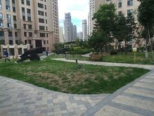 保利清华颐园1室1厅东北