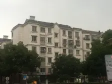 育新、二中、1号线、2号线地铁口,生活方便