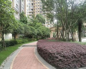 金座威尼谷3室2厅东北