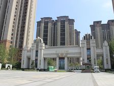 东院,离北大门较近,业主着急卖,全款房