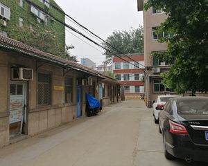 齐鲁医院 趵突泉 山东大学旁 两室朝南 南北通透