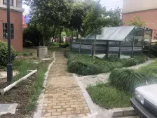 医学院区旁.门口回复大悦城。也出诚意出售
