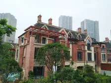 成市中心的连拍端户,带大花园,商业+公园